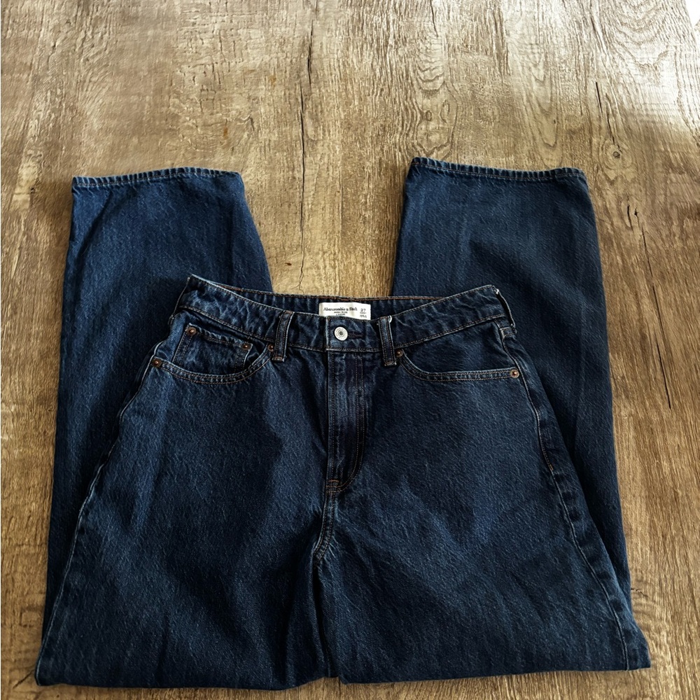 Abercrombie dark Denim loose Jeans - size 27